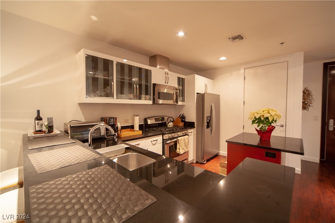 4575 Dean Martin Drive 3211 Property Photo 11