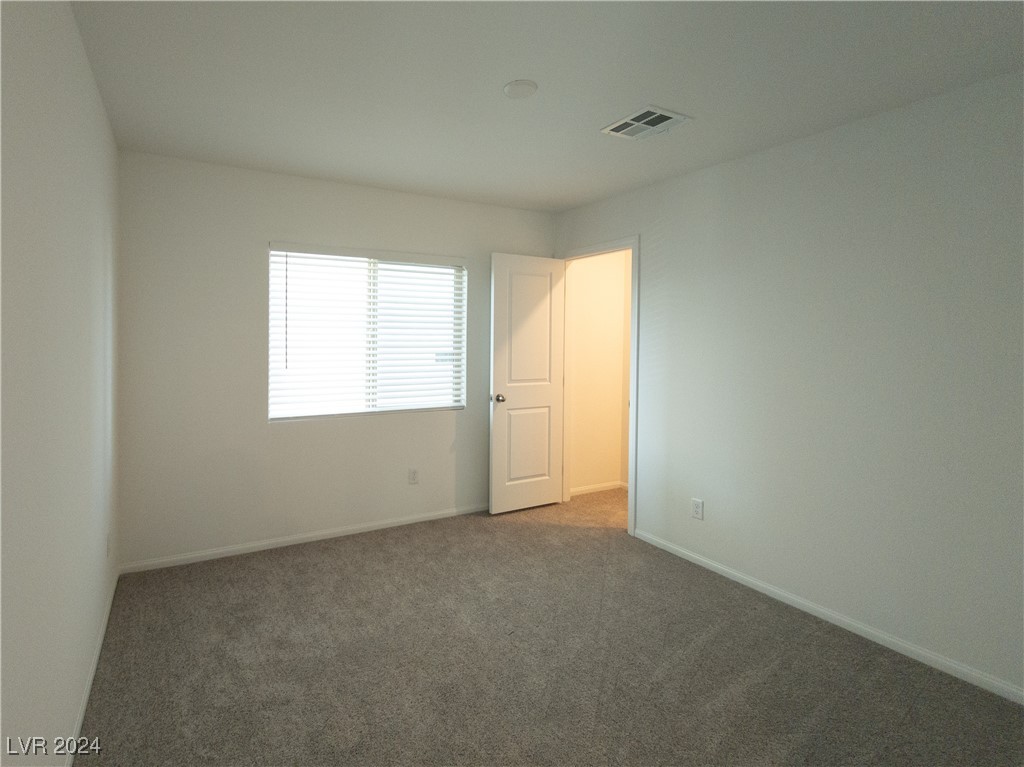 5904 Becklow Gardens Avenue Property Photo 12