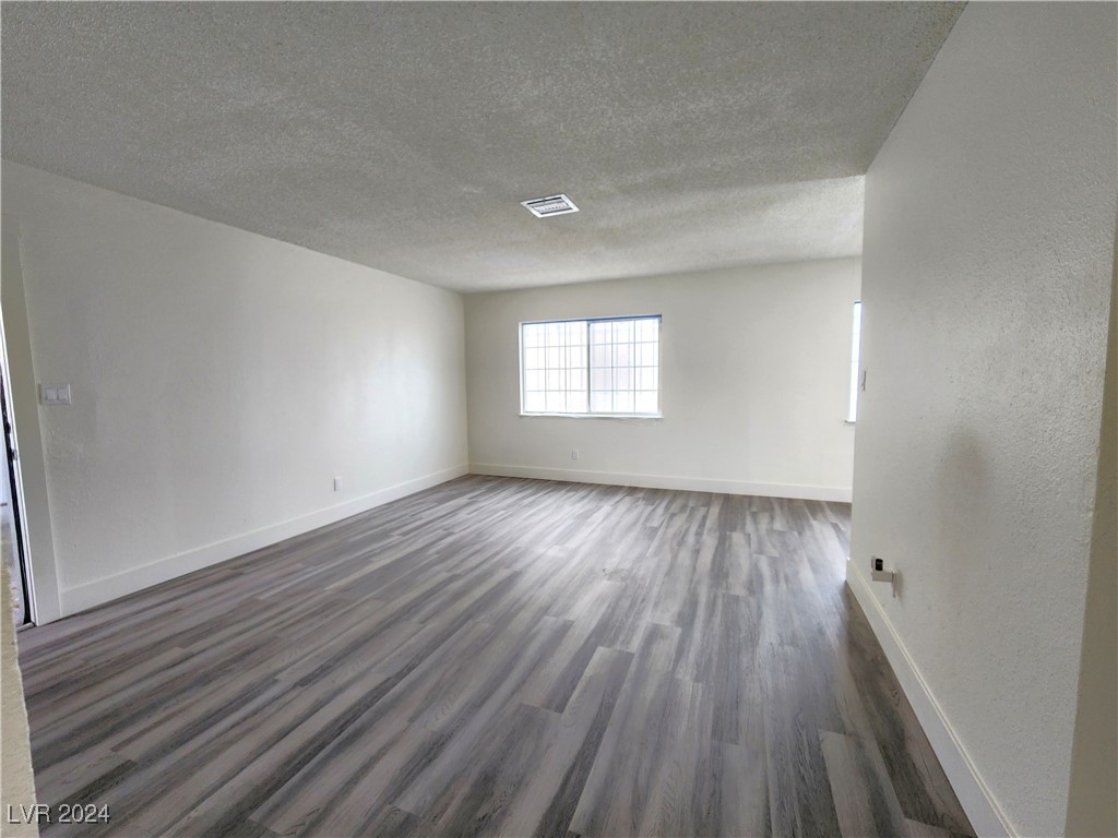 2640 Donna Street Property Photo 10