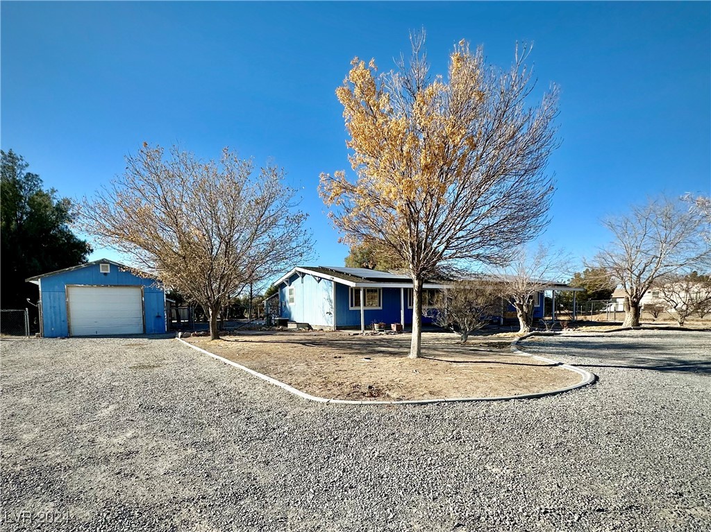 880 Luella Court Property Photo 2
