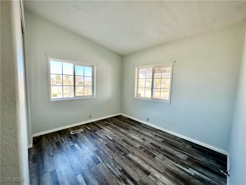 880 Luella Court Property Photo 16