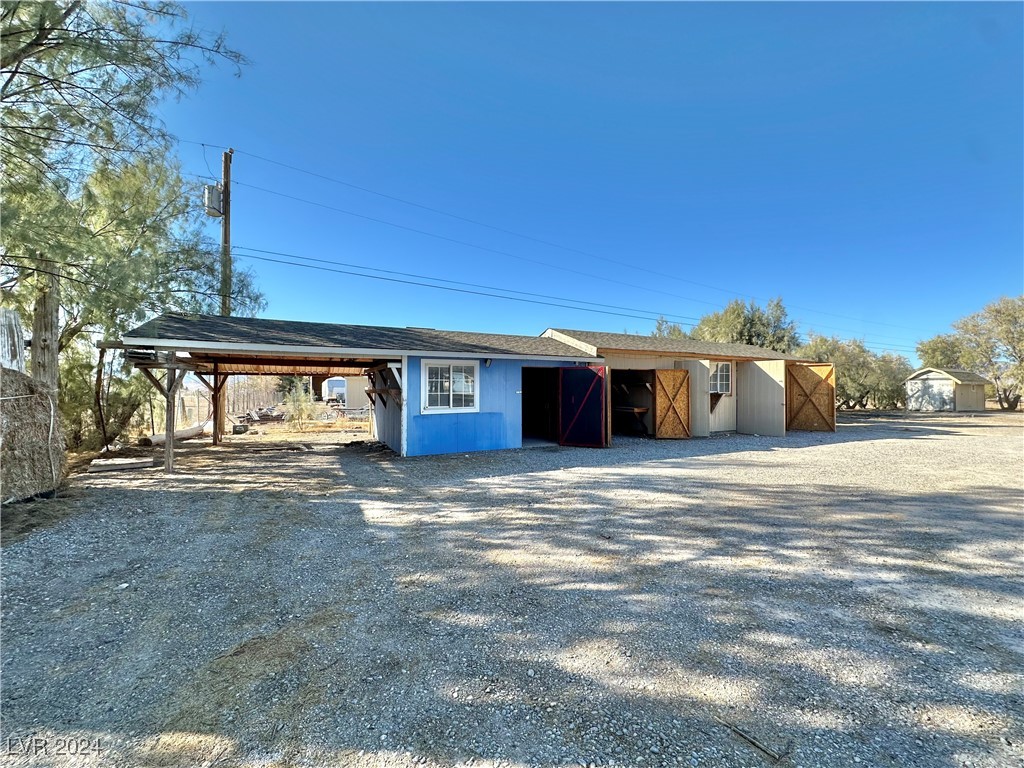 880 Luella Court Property Photo 32