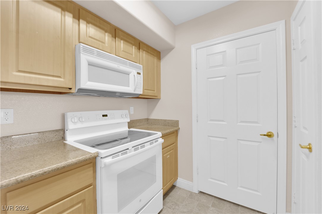 8000 West Badura Avenue 2106 Property Photo 12