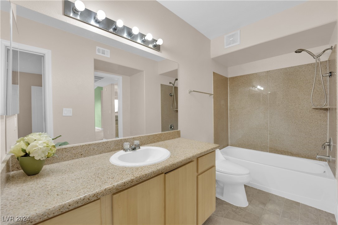 8000 West Badura Avenue 2106 Property Photo 18