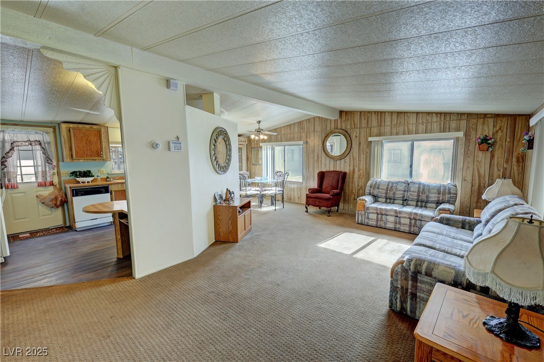 70 West Russell Road Property Photo 8