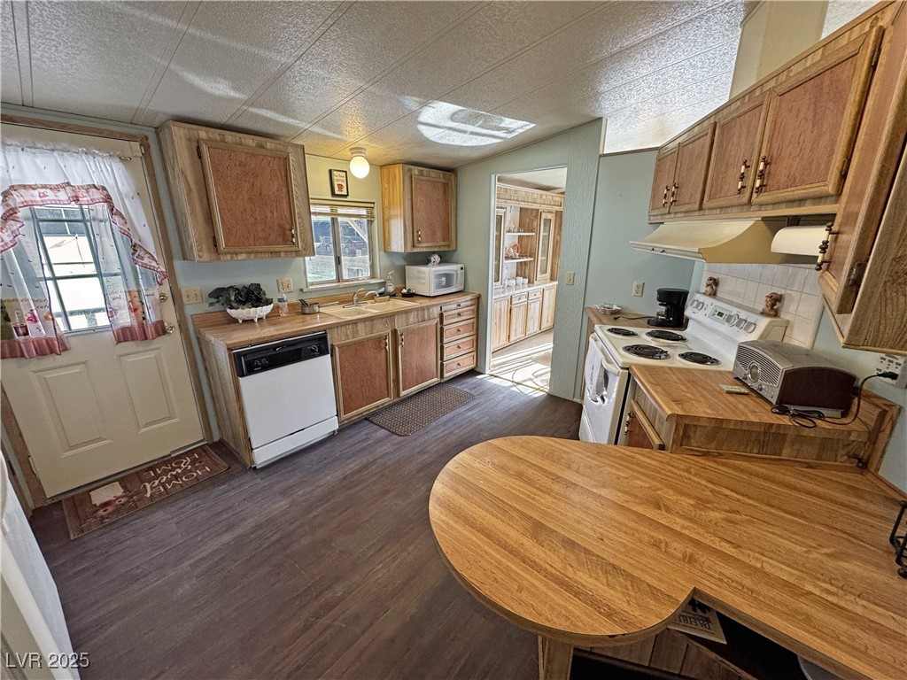 70 West Russell Road Property Photo 20
