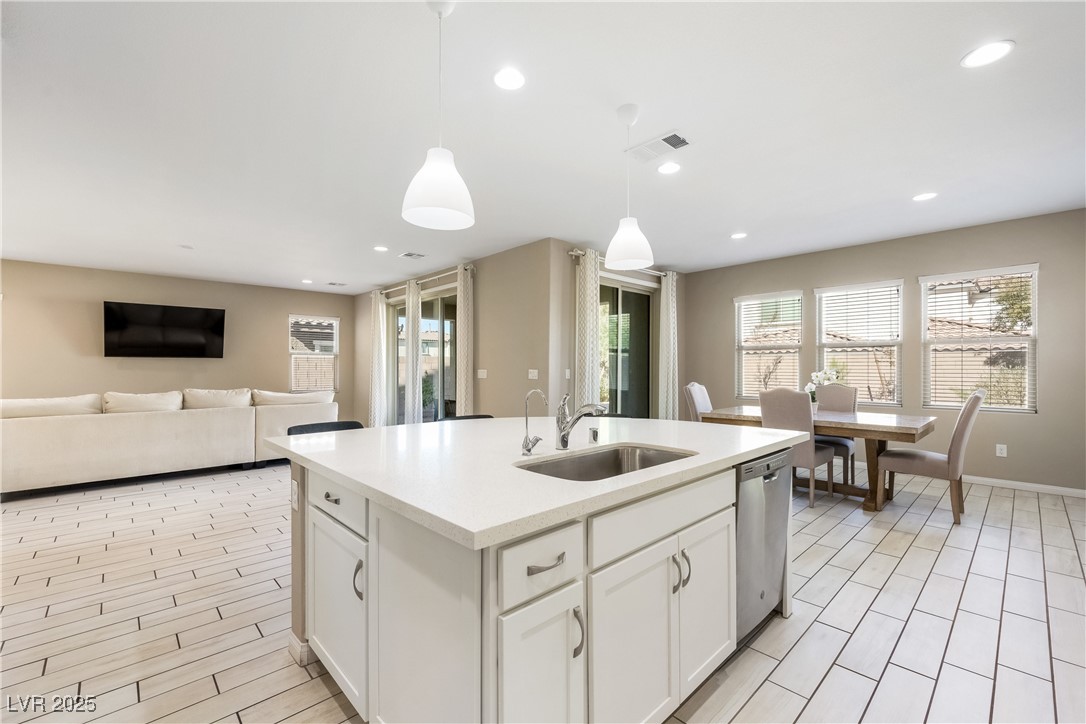 3094 Isle Drive Property Photo 16
