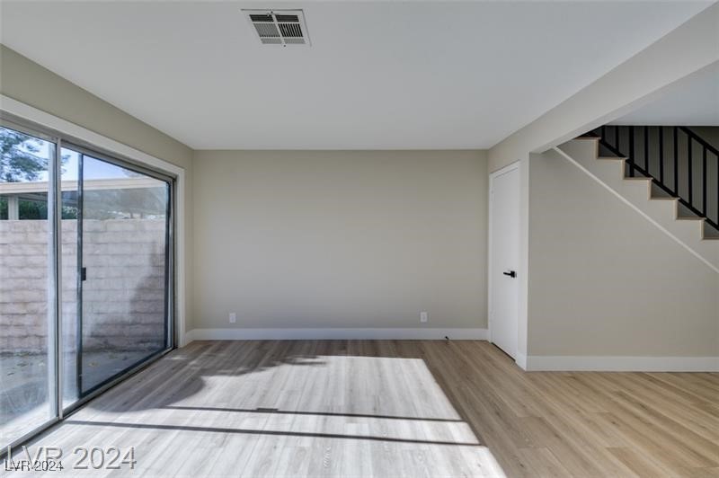 2357 Canfield Drive C Property Photo 8