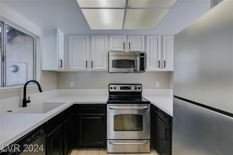 2357 Canfield Drive C Property Photo 18