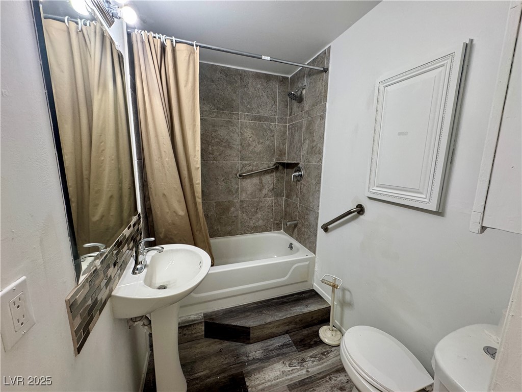 3141 Scarlet Oak Avenue Property Photo 11