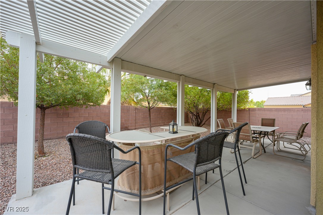 4920 Blue Rose Street Property Photo 8