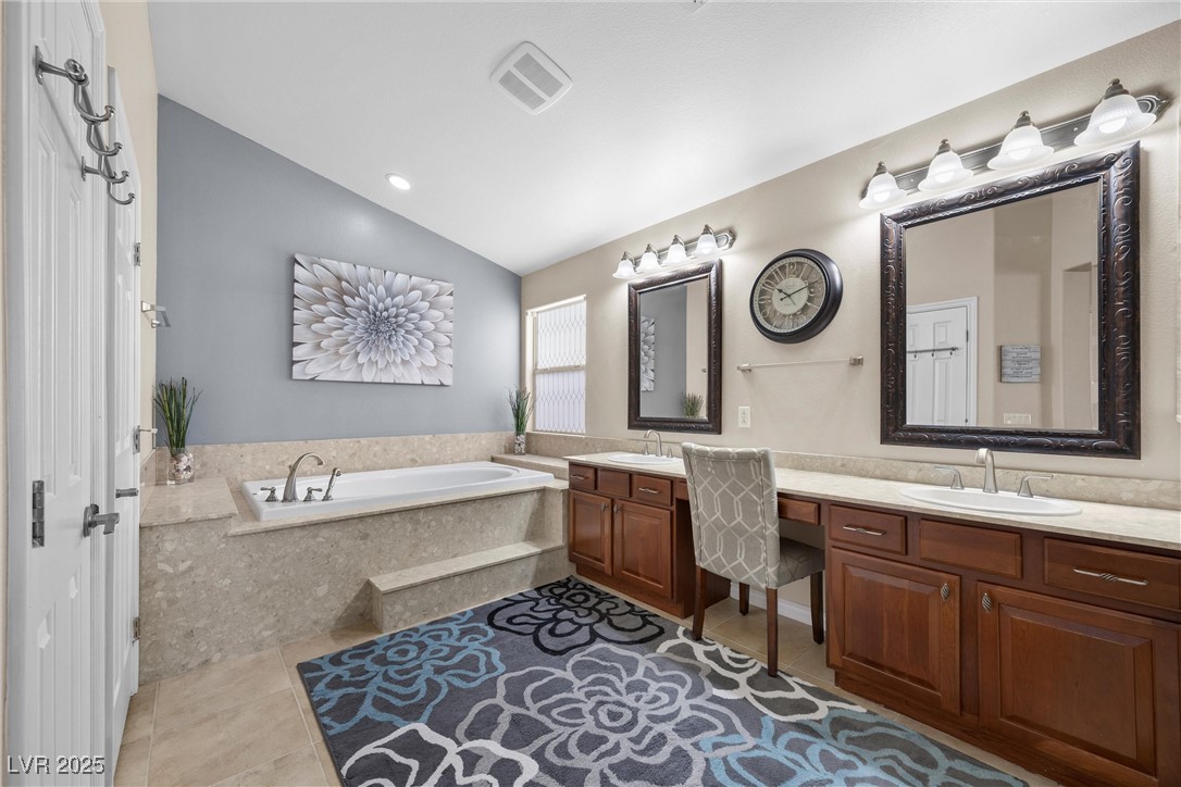 5944 Vizzi Court Property Photo 33