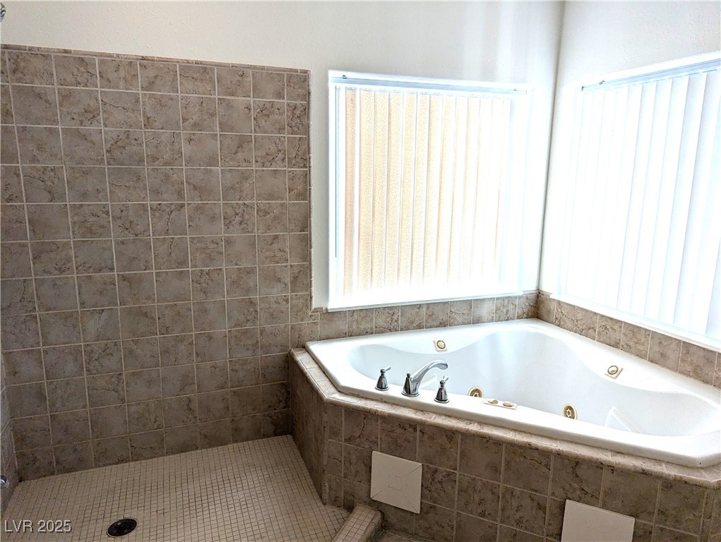 2327 Iron Drive Property Photo 25