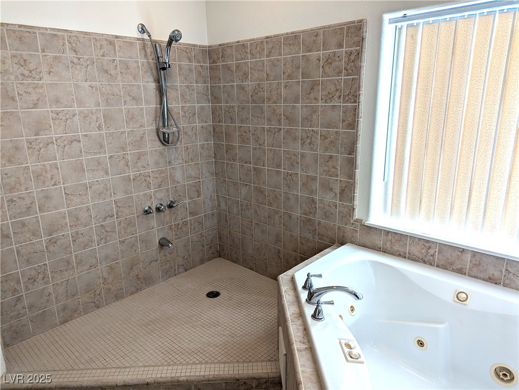 2327 Iron Drive Property Photo 26