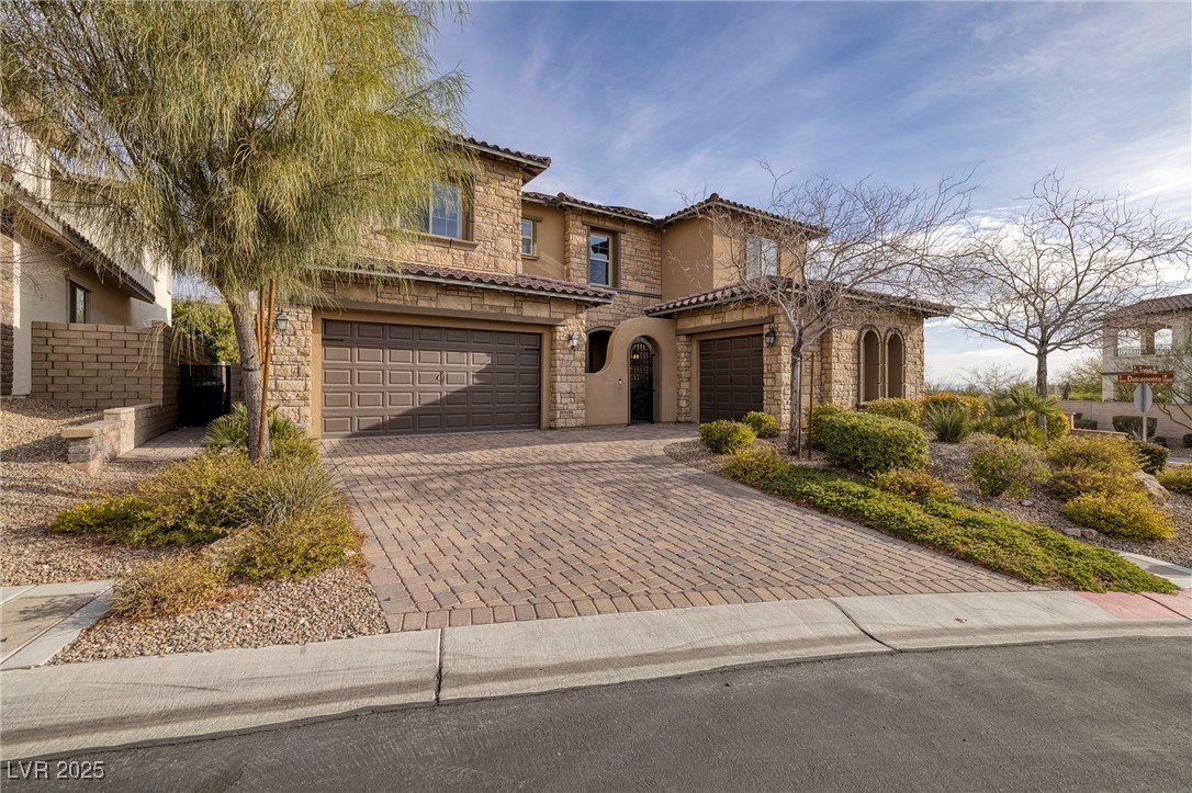 12002 Tramonto Avenue Property Photo 12