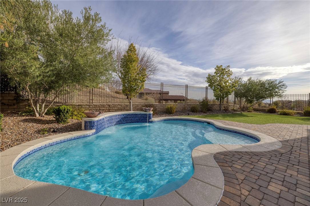 12002 Tramonto Avenue Property Photo 14