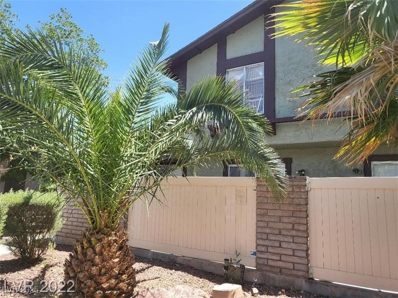 4501 Buena Vista Drive Property Photo 4
