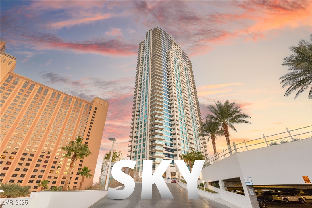 2700 Las Vegas Boulevard 3705 Property Photo