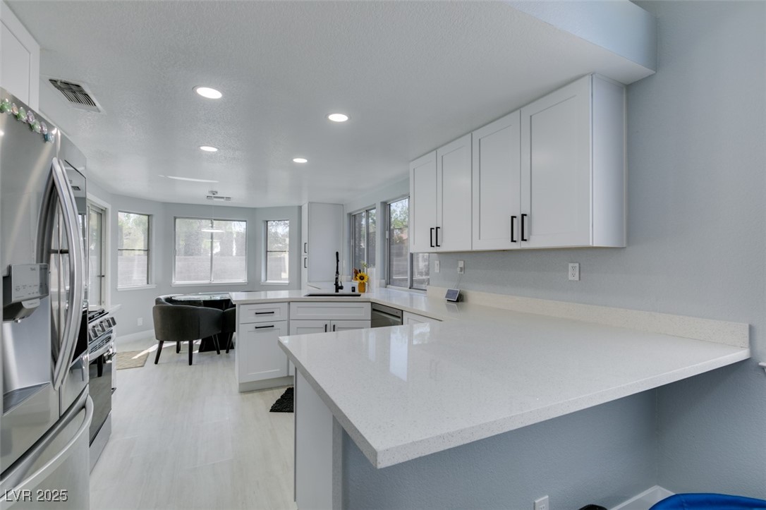 8150 Beaverbrook Way Property Photo 7