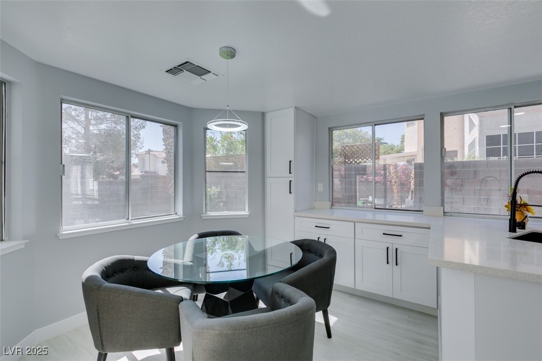 8150 Beaverbrook Way Property Photo 10