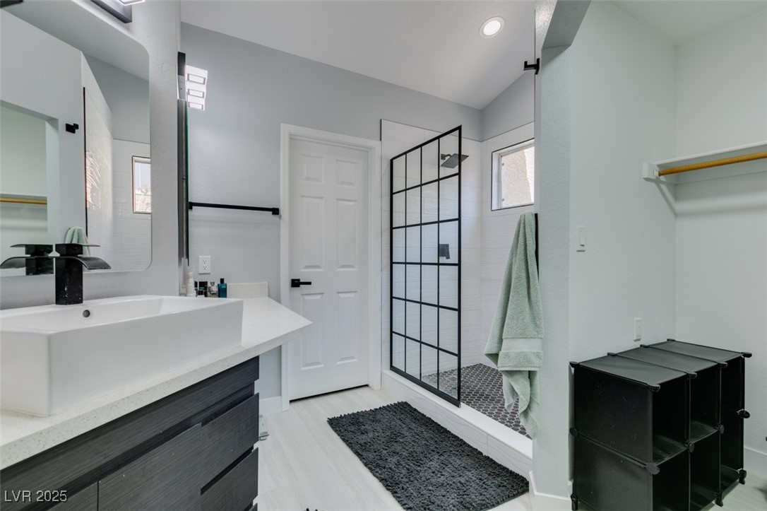 8150 Beaverbrook Way Property Photo 16