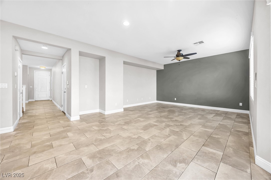 10822 Drake Ridge Avenue Property Photo 6