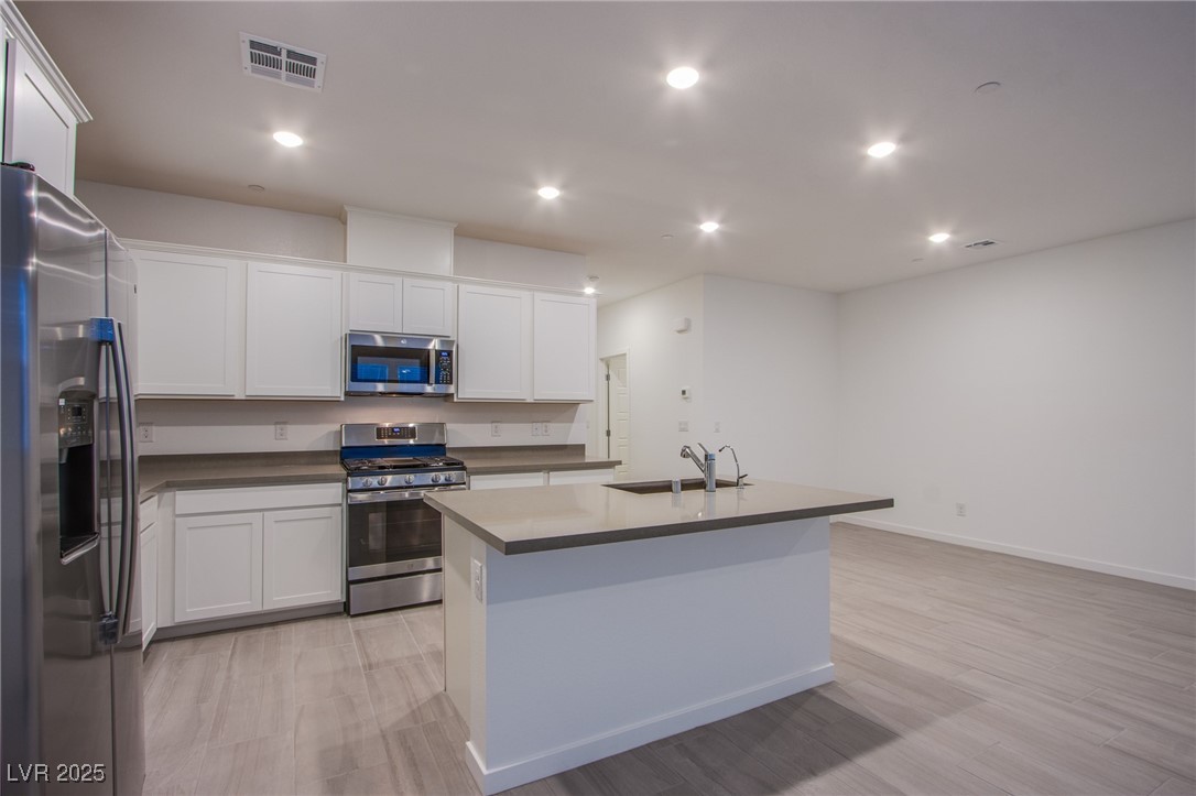 139 Aqua Commons Lane Na Property Photo 12