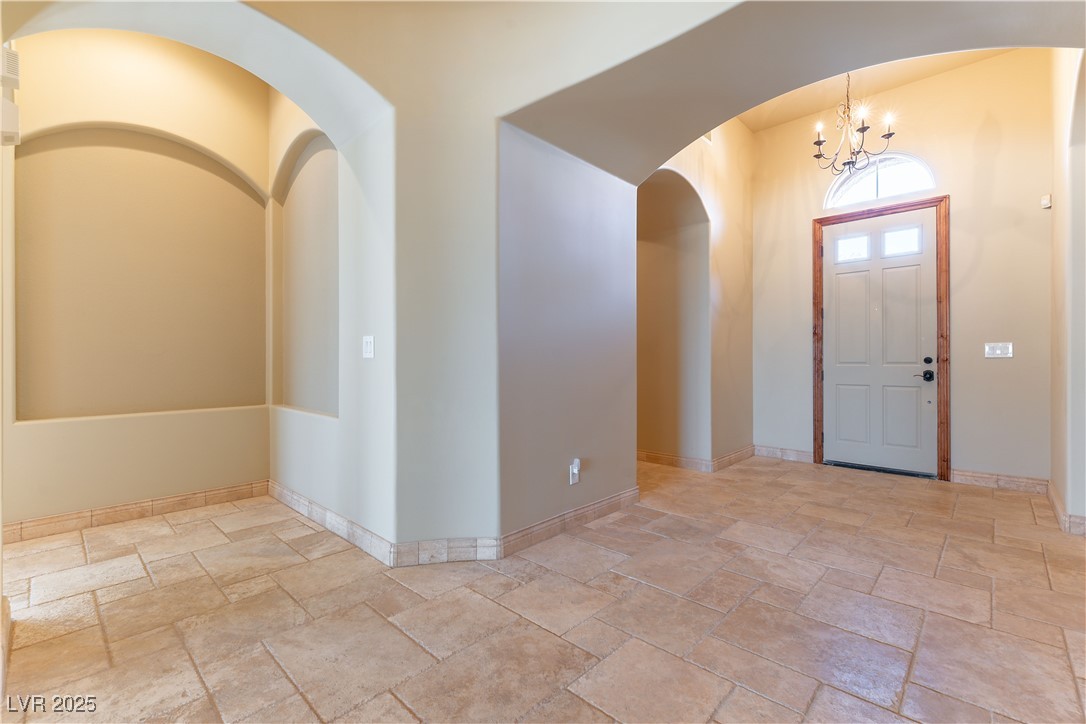 5024 Crown Cypress Street Property Photo 4