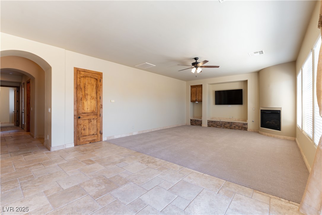 5024 Crown Cypress Street Property Photo 9
