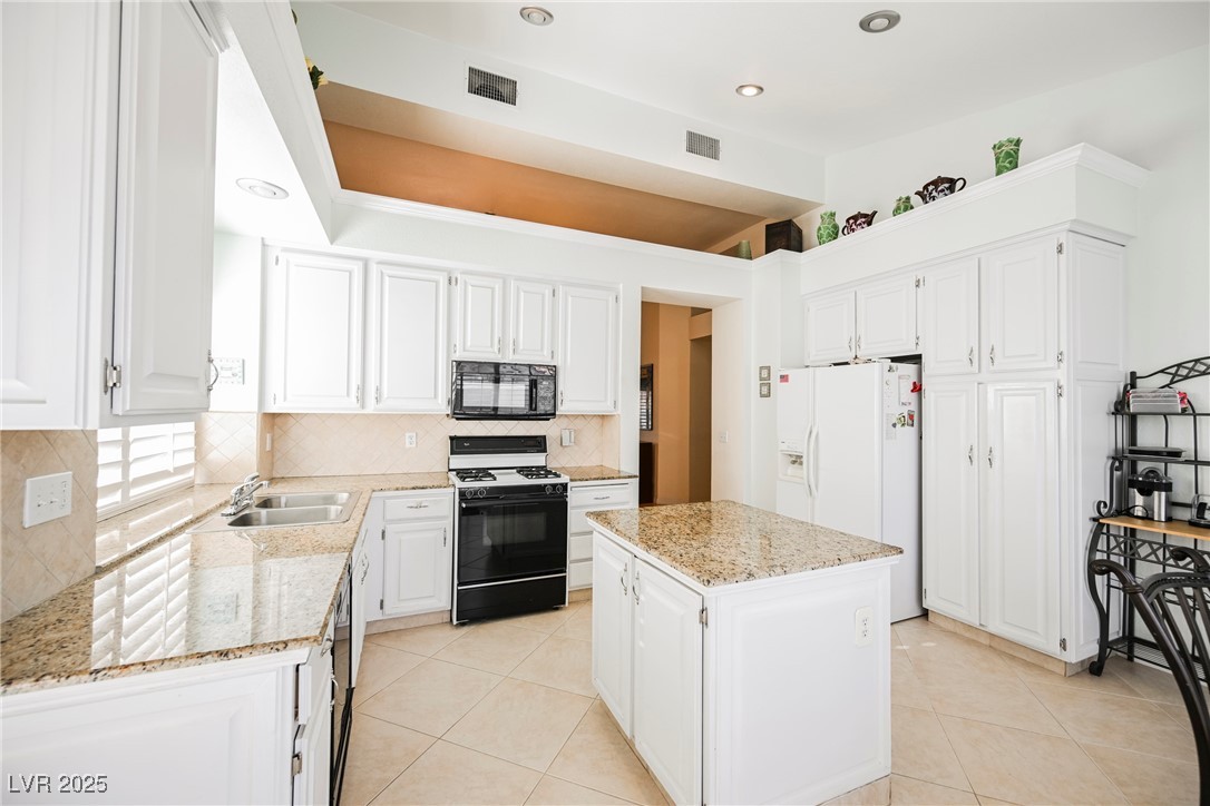 1424 Country Hollow Drive Property Photo 4