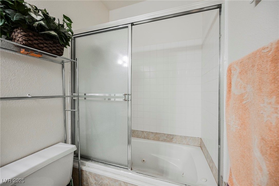 1424 Country Hollow Drive Property Photo 27