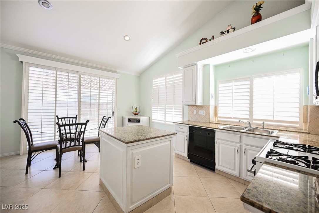 1424 Country Hollow Drive Property Photo 31