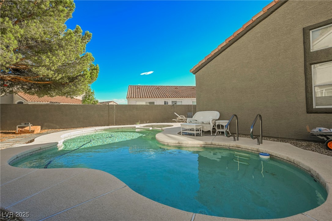 1424 Country Hollow Drive Property Photo 34