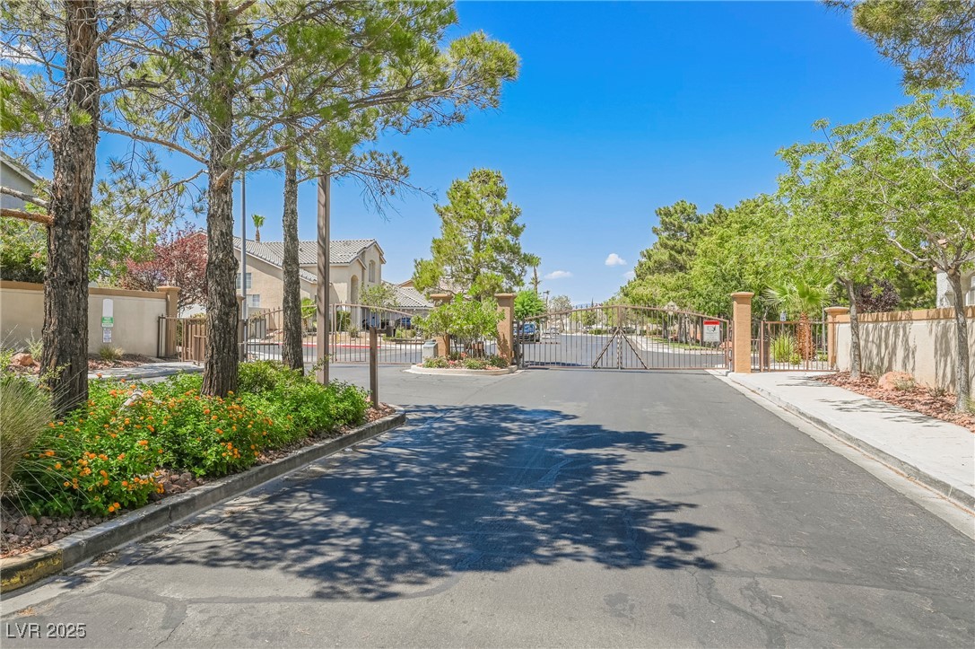 1424 Country Hollow Drive Property Photo 44