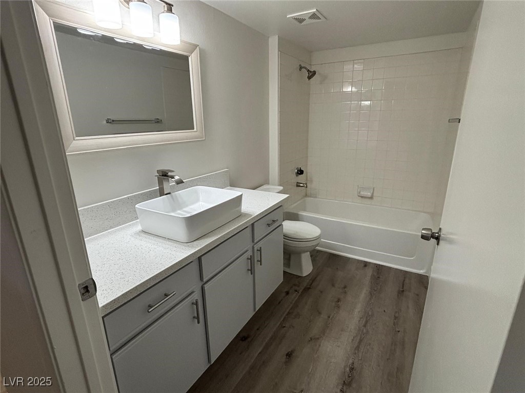 2300 East Silverado Ranch Boulevard 1072 Property Photo 8
