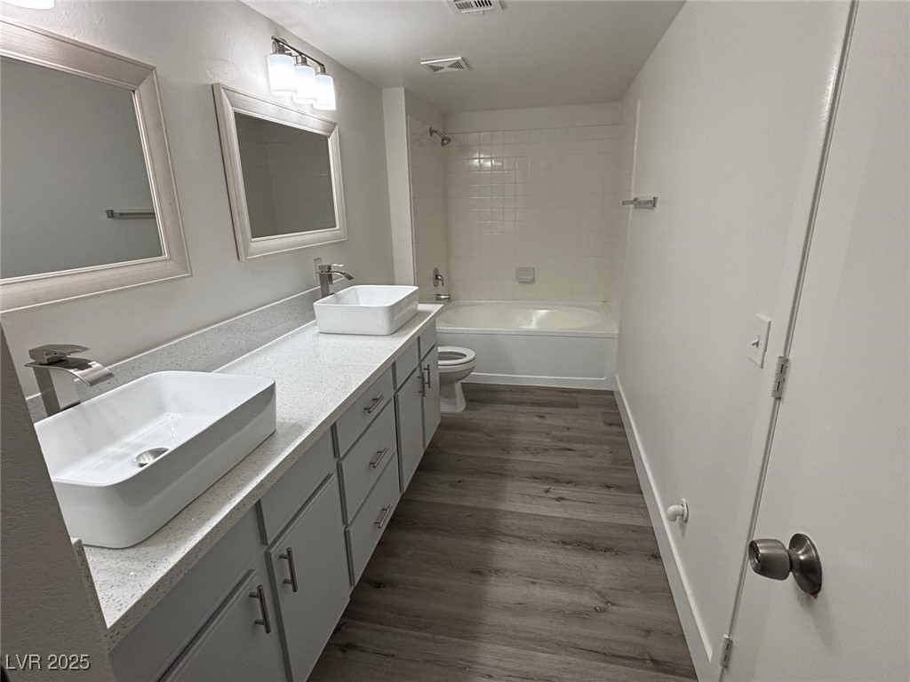 2300 East Silverado Ranch Boulevard 1072 Property Photo 10