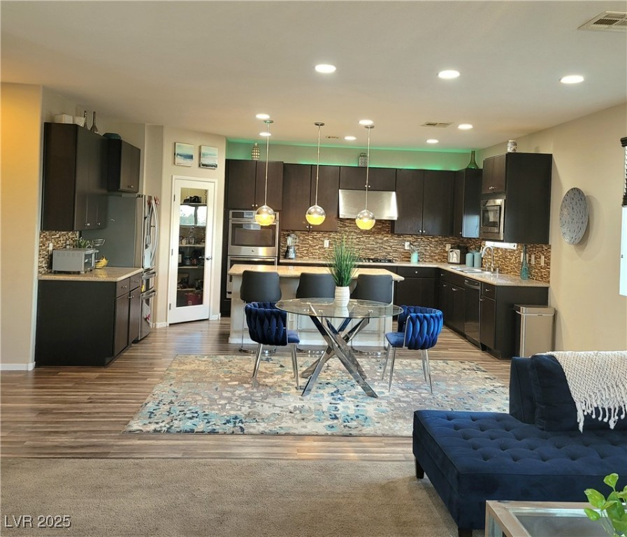 7914 Torreys Peak Street Property Photo 9