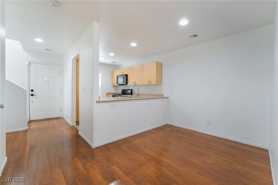 9132 Pearl Cotton Avenue Property Photo 14