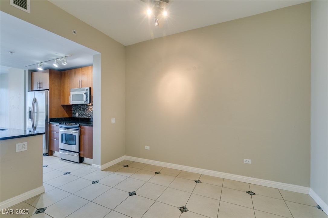 200 West Sahara Avenue 2110 Property Photo 4