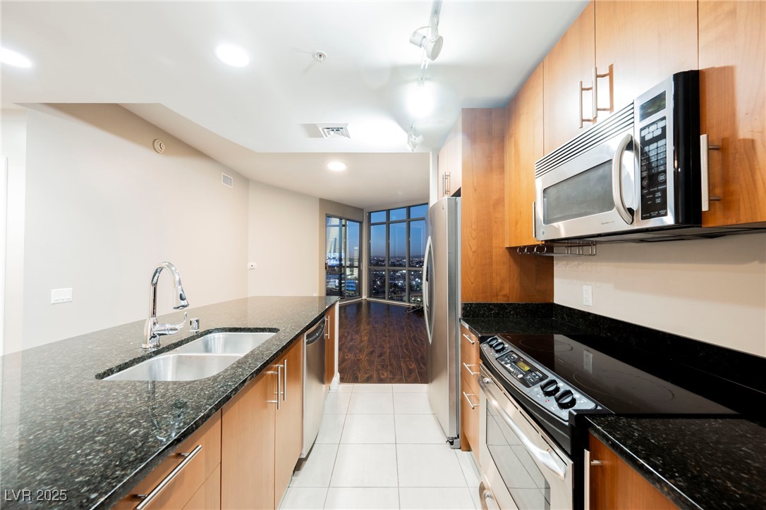 200 West Sahara Avenue 2110 Property Photo 13