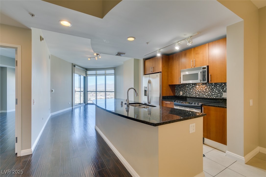 200 West Sahara Avenue 2110 Property Photo 15