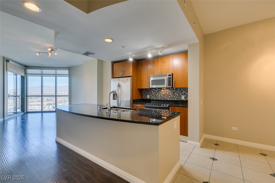200 West Sahara Avenue 2110 Property Photo 16