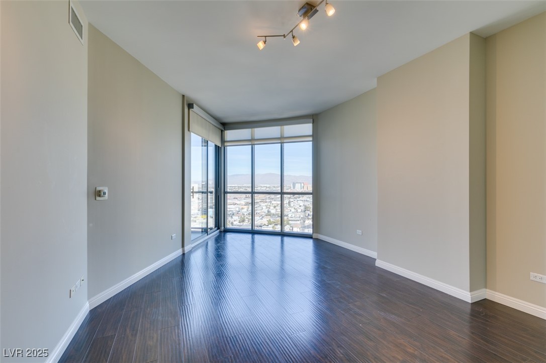 200 West Sahara Avenue 2110 Property Photo 19