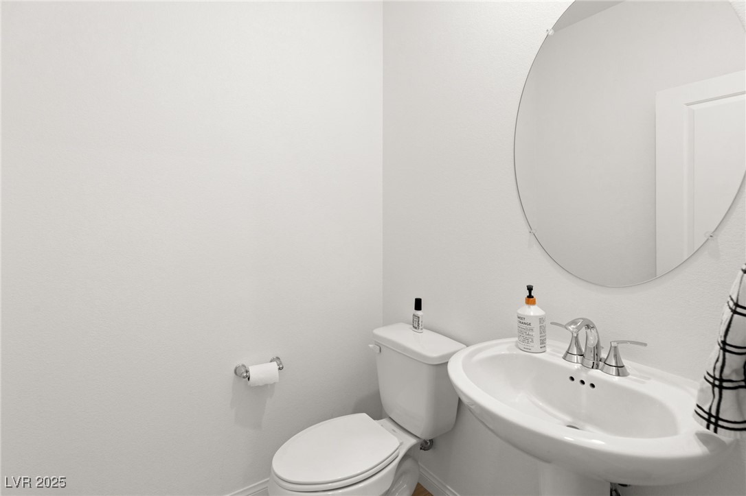 5921 Bruselas Street Property Photo 10