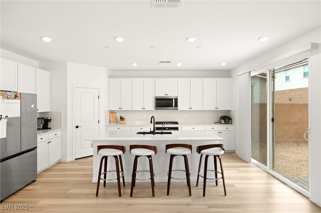 5921 Bruselas Street Property Photo 12