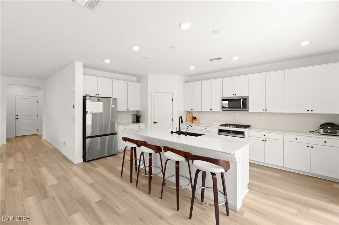 5921 Bruselas Street Property Photo 13