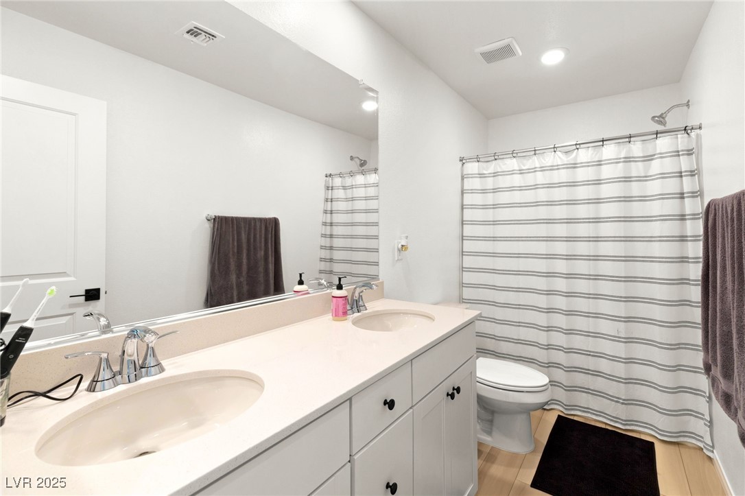 5921 Bruselas Street Property Photo 32