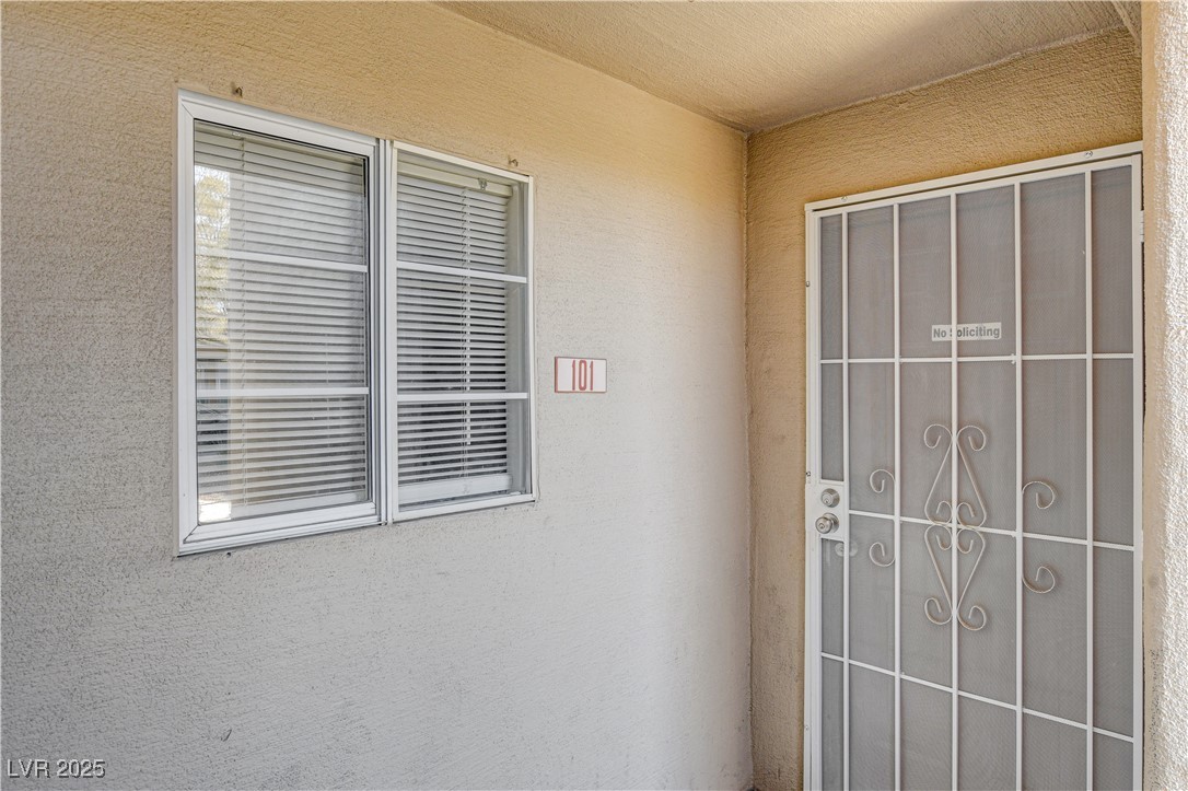1908 Desert Falls Court 101 Property Photo 4