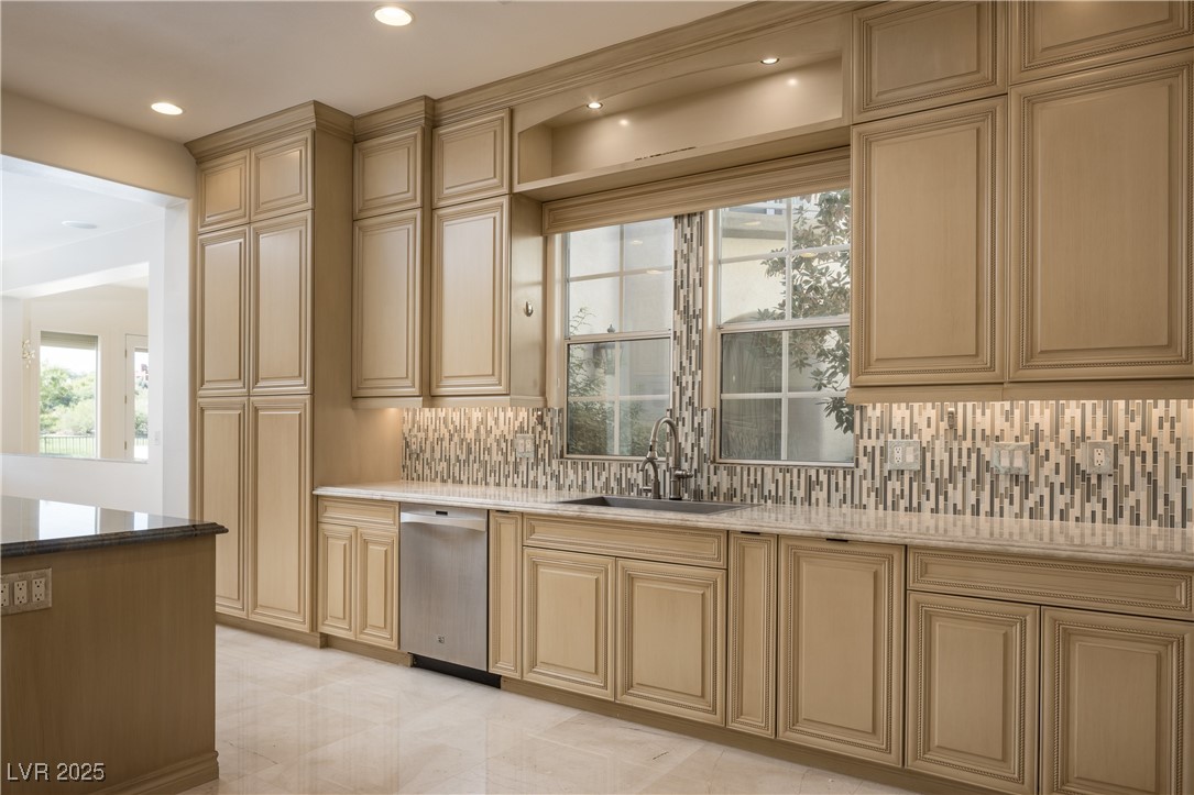 11503 Glowing Sunset Lane Property Photo 12