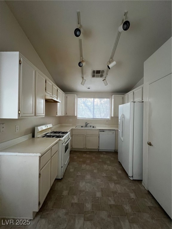 2536 Grand Basin Drive Property Photo 2